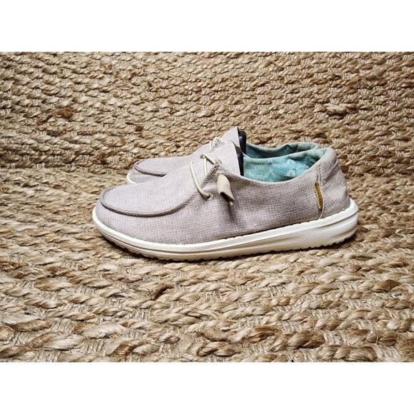 Hey Dude Women's 7 Wendy Chambray Casual Sneakers Beige Fabric Lace Up Low Top - Picture 2 of 12